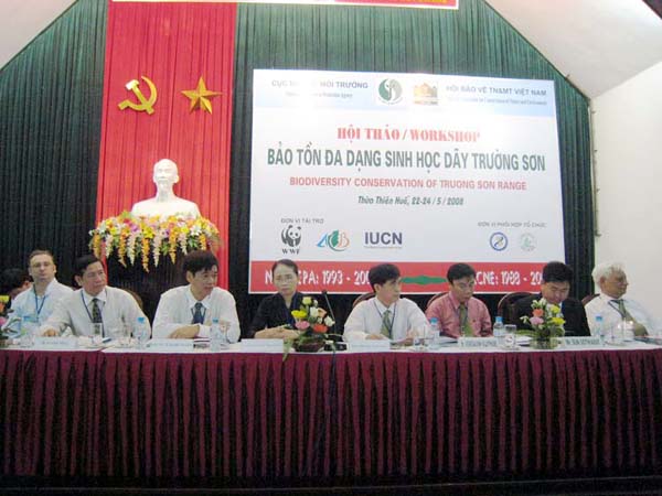 30[-]NĂM[-]VACNE:[-]Hướng[-]tới[-]việc[-]bảo[-]tồn[-]đa[-]dạng[-]sinh[-]học[-]đặc[-]sắc[-]tầm[-]quốc[-]tế[-]trên[-]dãy[-]Trường[-]Sơn[-]bằng[-]các[-]hội[-]thảo[-]khoa[-]học